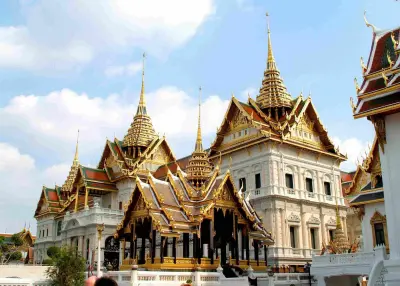 Grand Palace + Wat Pho + Wat Arun Guided Tour